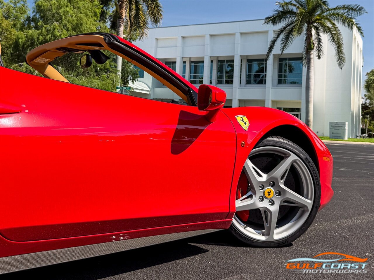 Used 2014 Ferrari 458 Spider RWD image 58