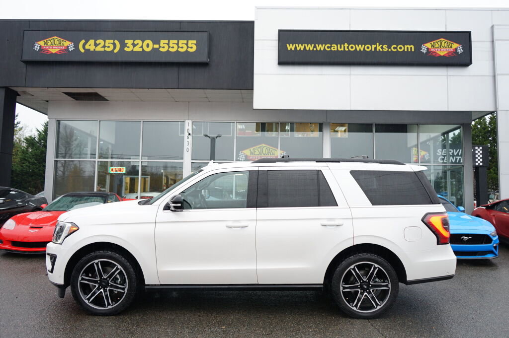 Used 2019 Ford Expedition Limited w/ Equipment Group 303A image 2
