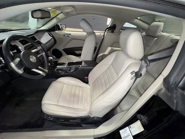 Used 2011 Ford Mustang Premium w/ 202A Rapid Spec Order Code image 22
