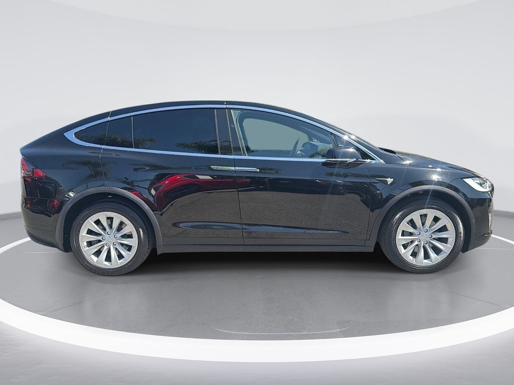 Used 2018 Tesla Model X 75D AWD/4WD image 3