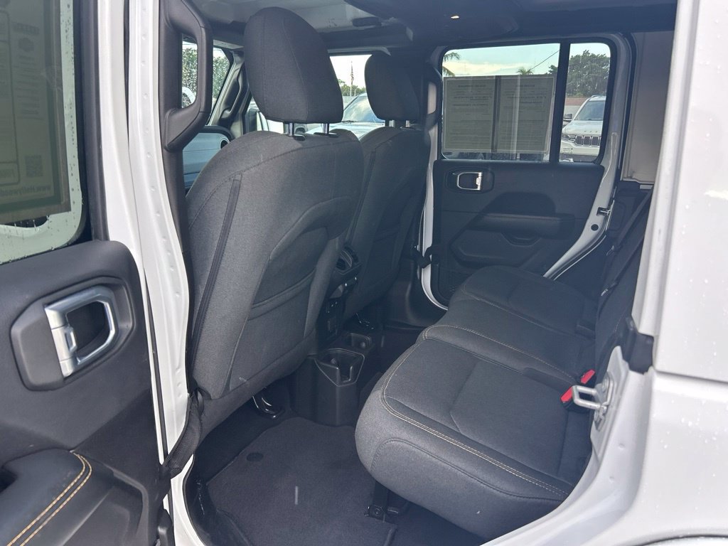 Certified 2025 Jeep Wrangler Unlimited Sahara AWD/4WD image 34
