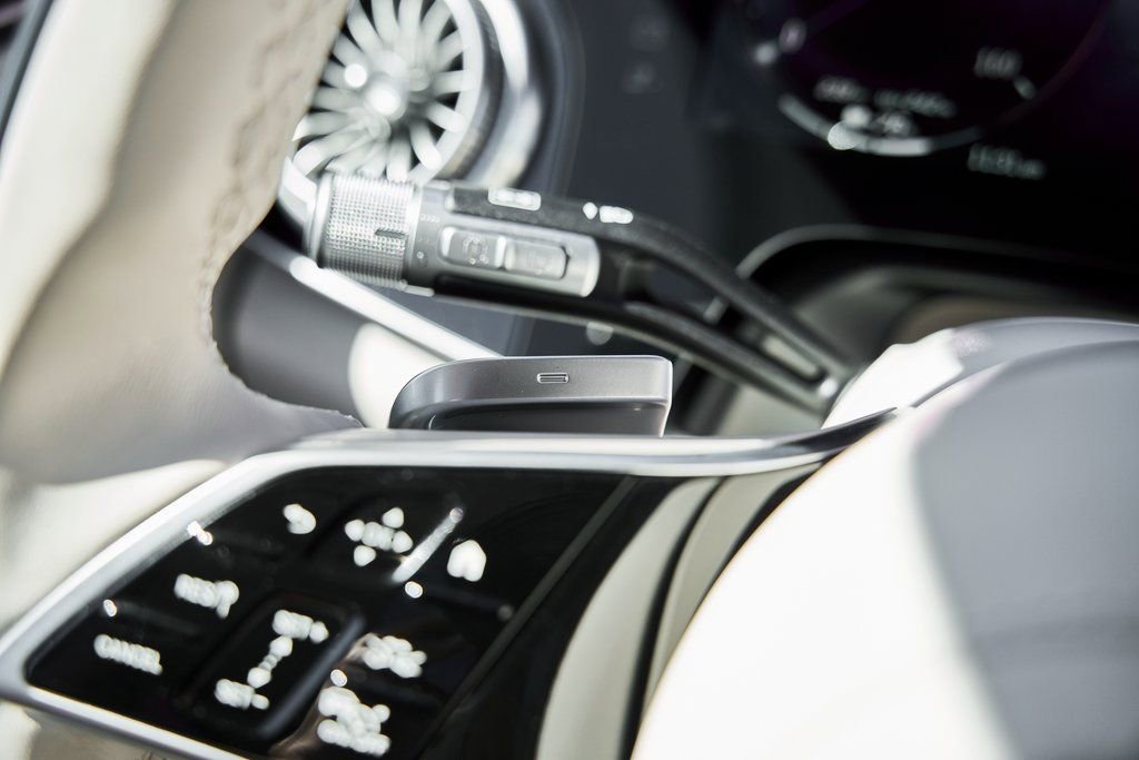 Used 2025 Mercedes-Benz Maybach EQS 680 4MATIC image 70