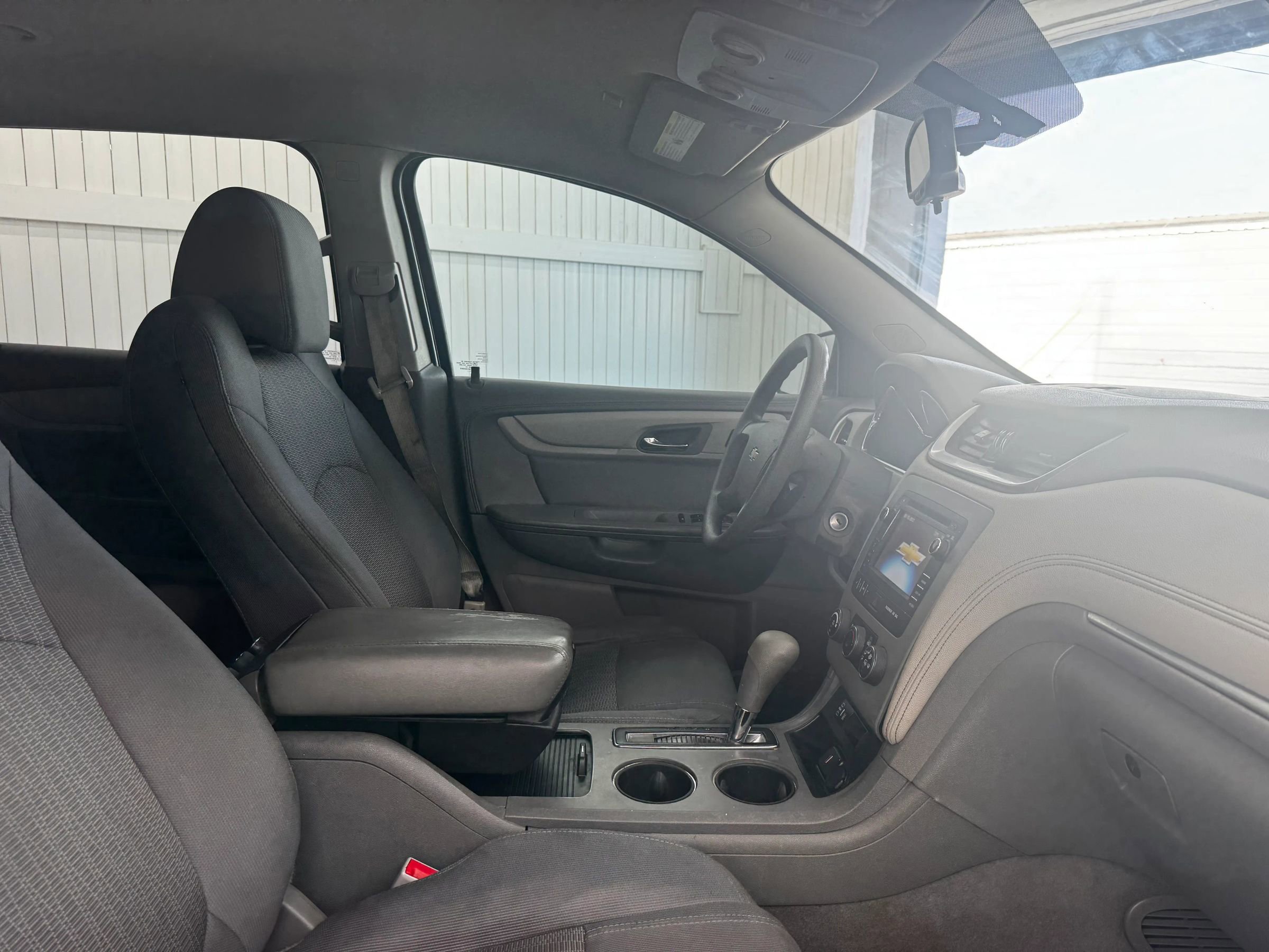 Used 2015 Chevrolet Traverse LS FWD image 15