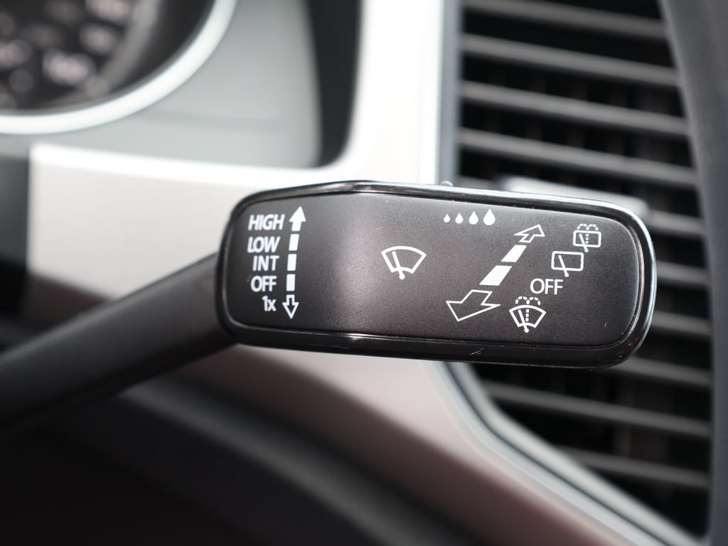 Used 2019 Volkswagen Atlas S FWD image 31