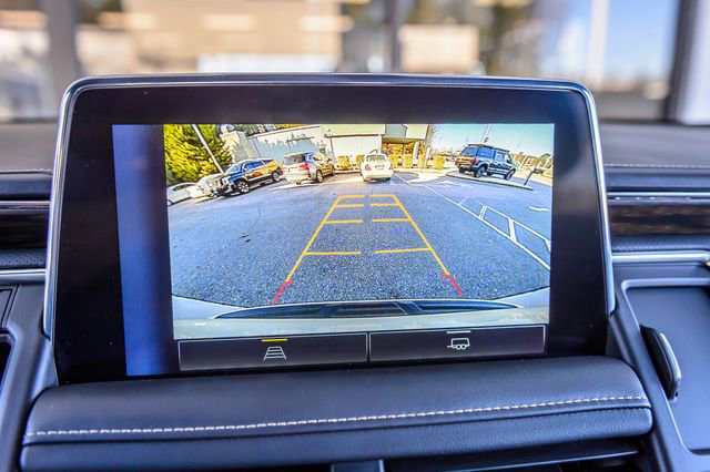 Used 2023 Chevrolet Suburban Premier image 35