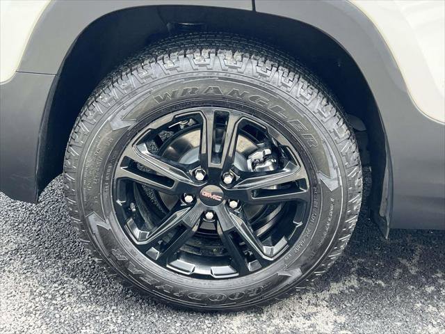 Used 2022 GMC Terrain AT4 w/ Infotainment Package II AWD/4WD image 8