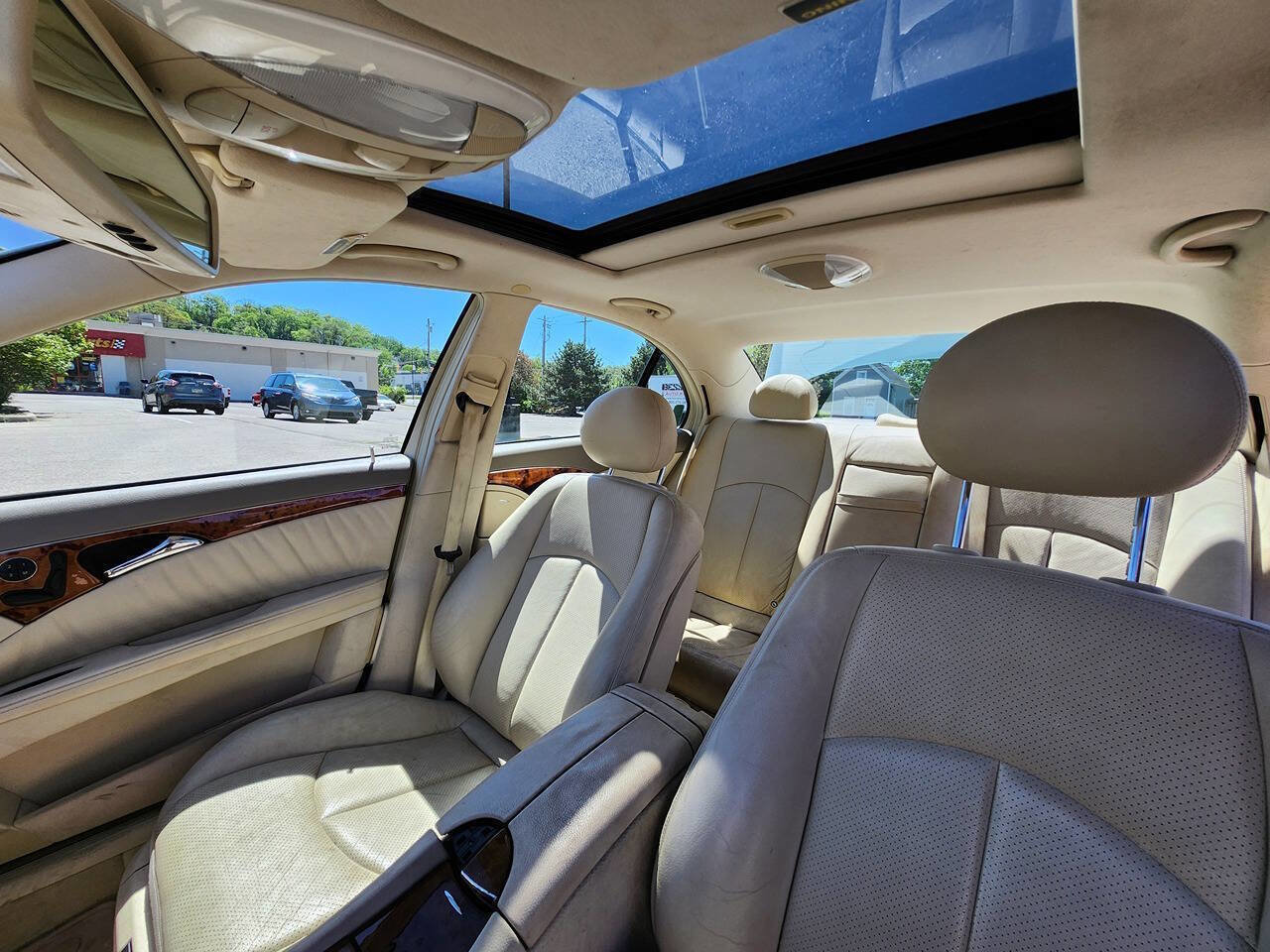 Used 2004 Mercedes-Benz E 500 Sedan image 22