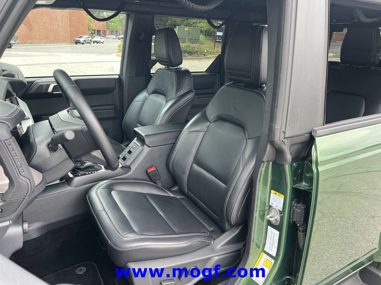 Certified 2025 Ford Bronco Outer Banks AWD/4WD image 16