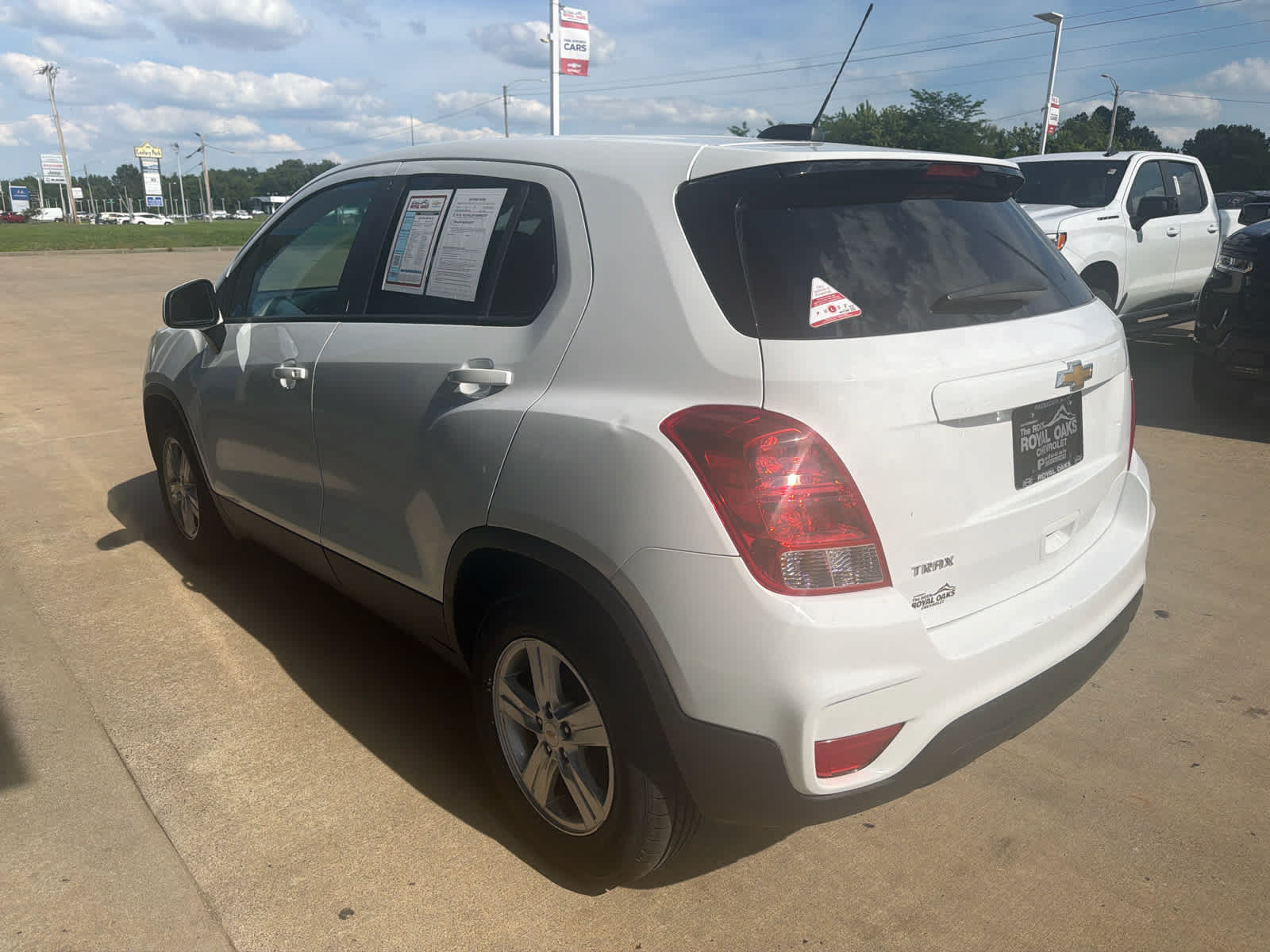 Used 2020 Chevrolet Trax LS w/ Tint and Cruise Package FWD image 4