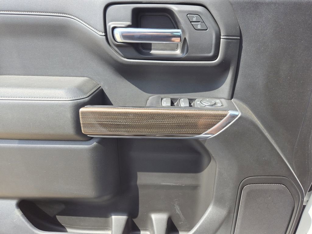 Used 2019 Chevrolet Silverado 1500 LT w/ Texas Edition image 18