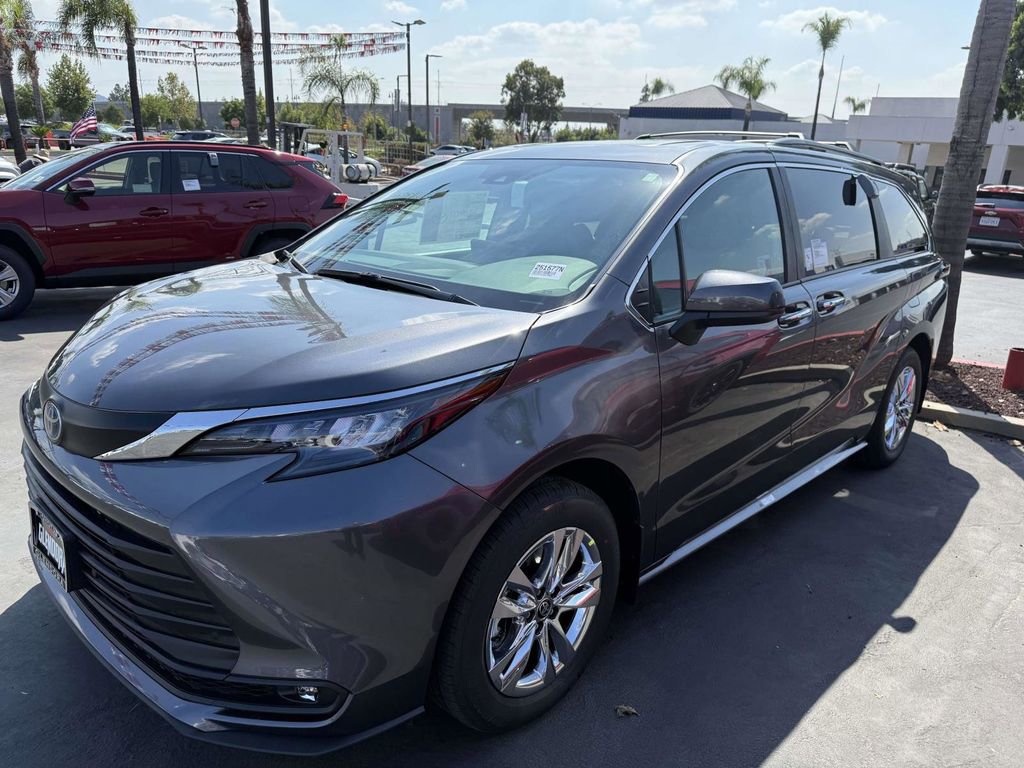New 2025 Toyota Sienna XLE