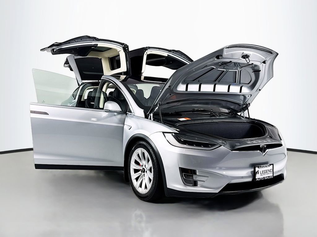 Used 2016 Tesla Model X P90D image 23
