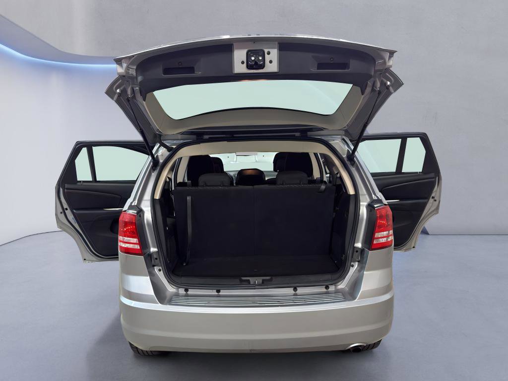 Used 2018 Dodge Journey SE w/ Popular Equipment Group FWD image 11