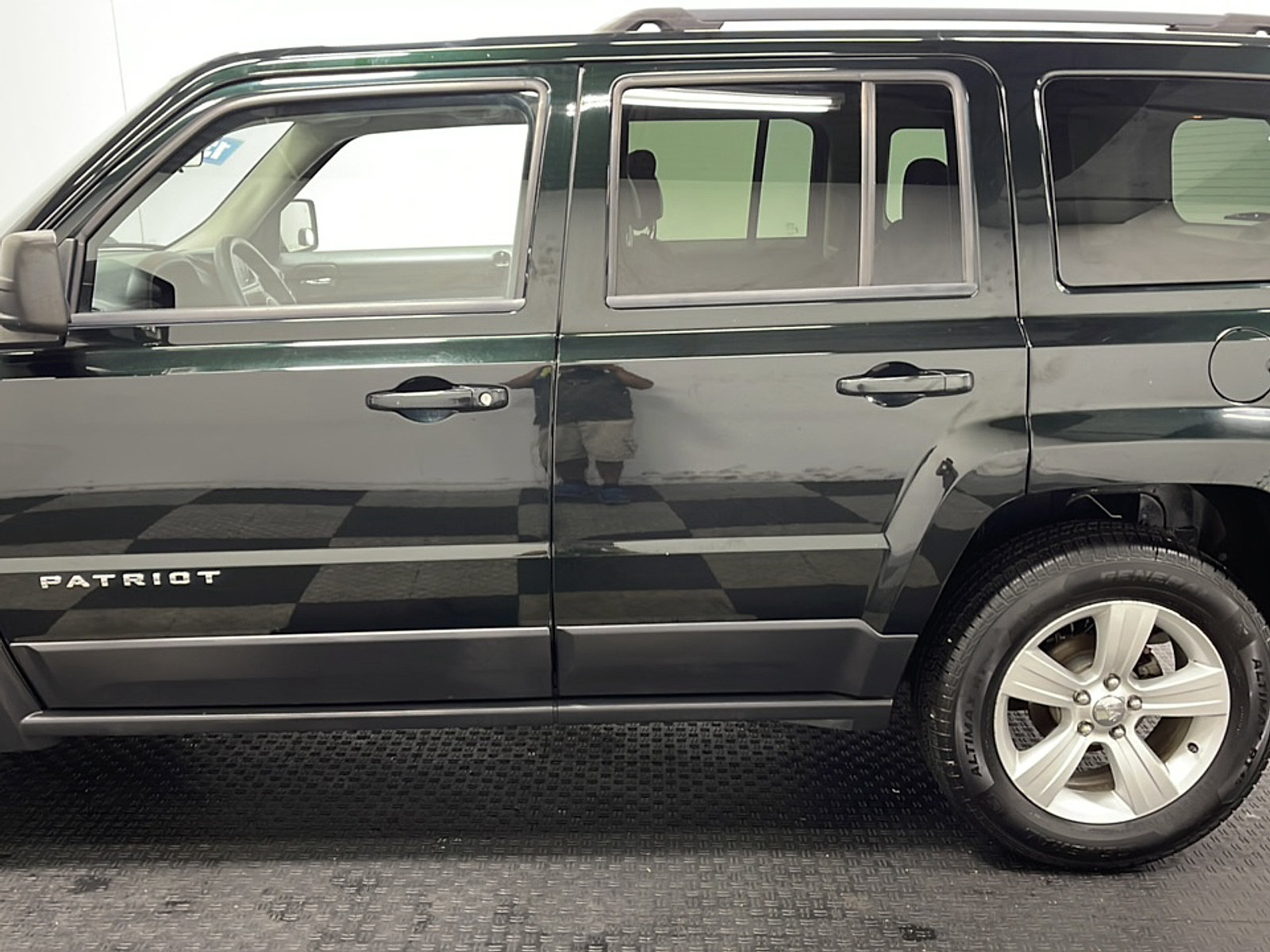 Used 2013 Jeep Patriot Sport w/ PWR Value Group AWD/4WD image 11