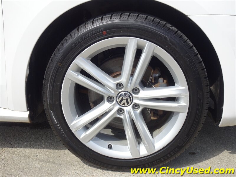 Used 2013 Volkswagen Passat 3.6 SEL Premium FWD image 31