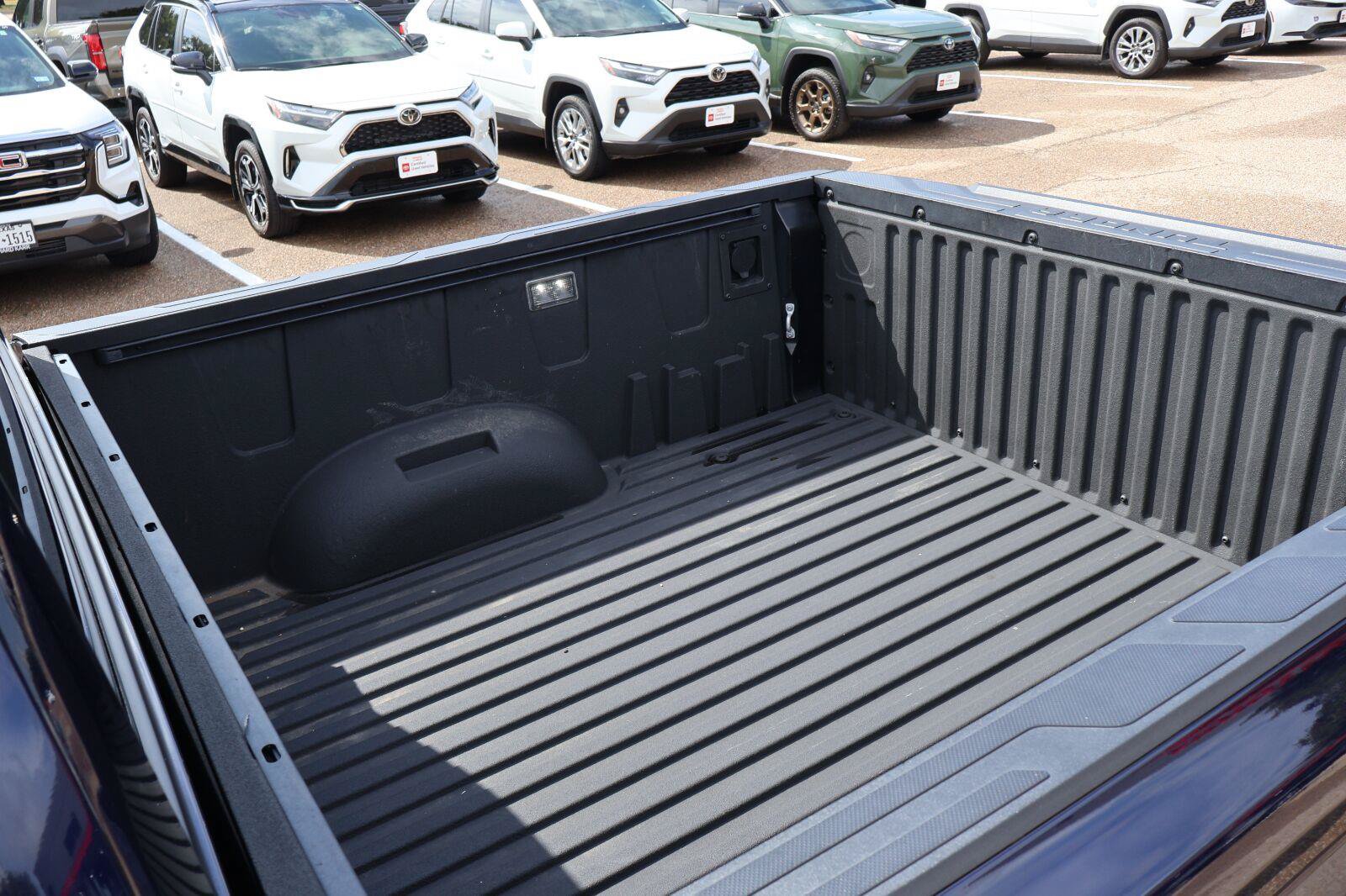 Used 2023 Toyota Tundra Limited AWD/4WD image 12