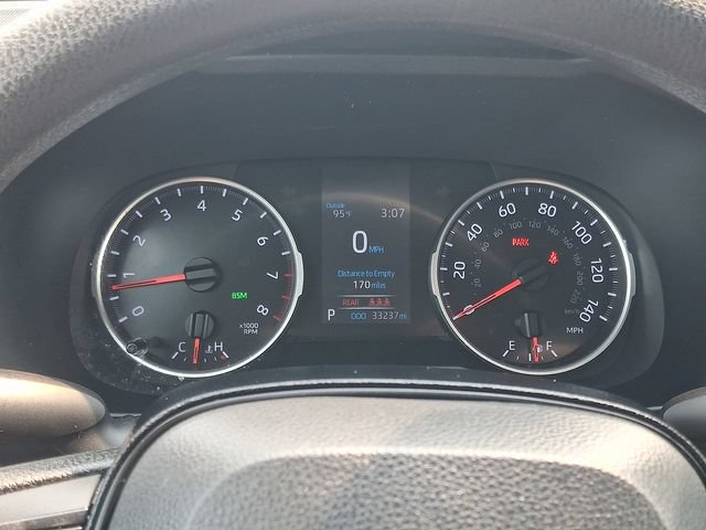 Used 2021 Toyota RAV4 LE AWD/4WD image 19