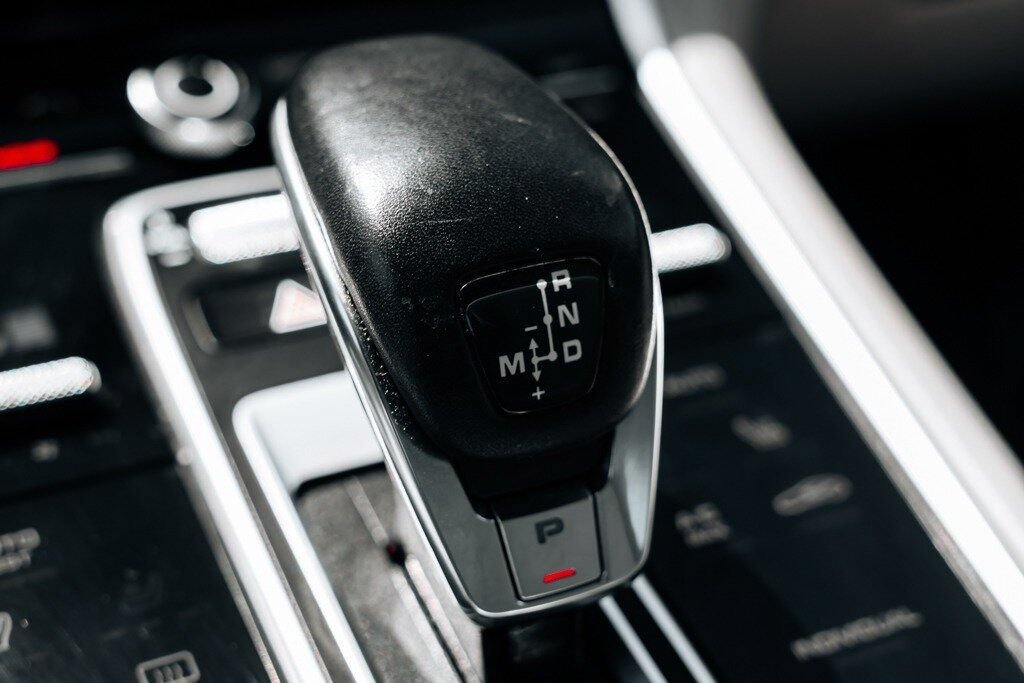 Used 2017 Porsche Panamera 4S AWD/4WD image 37