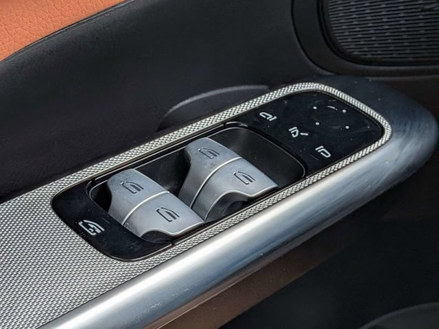 Used 2025 Mercedes-Benz GLC 43 AMG 4MATIC image 30