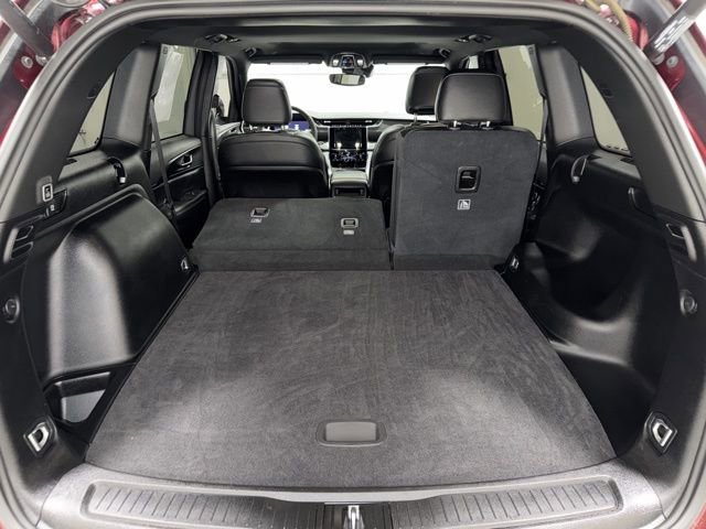 Used 2023 Jeep Grand Cherokee Altitude image 35