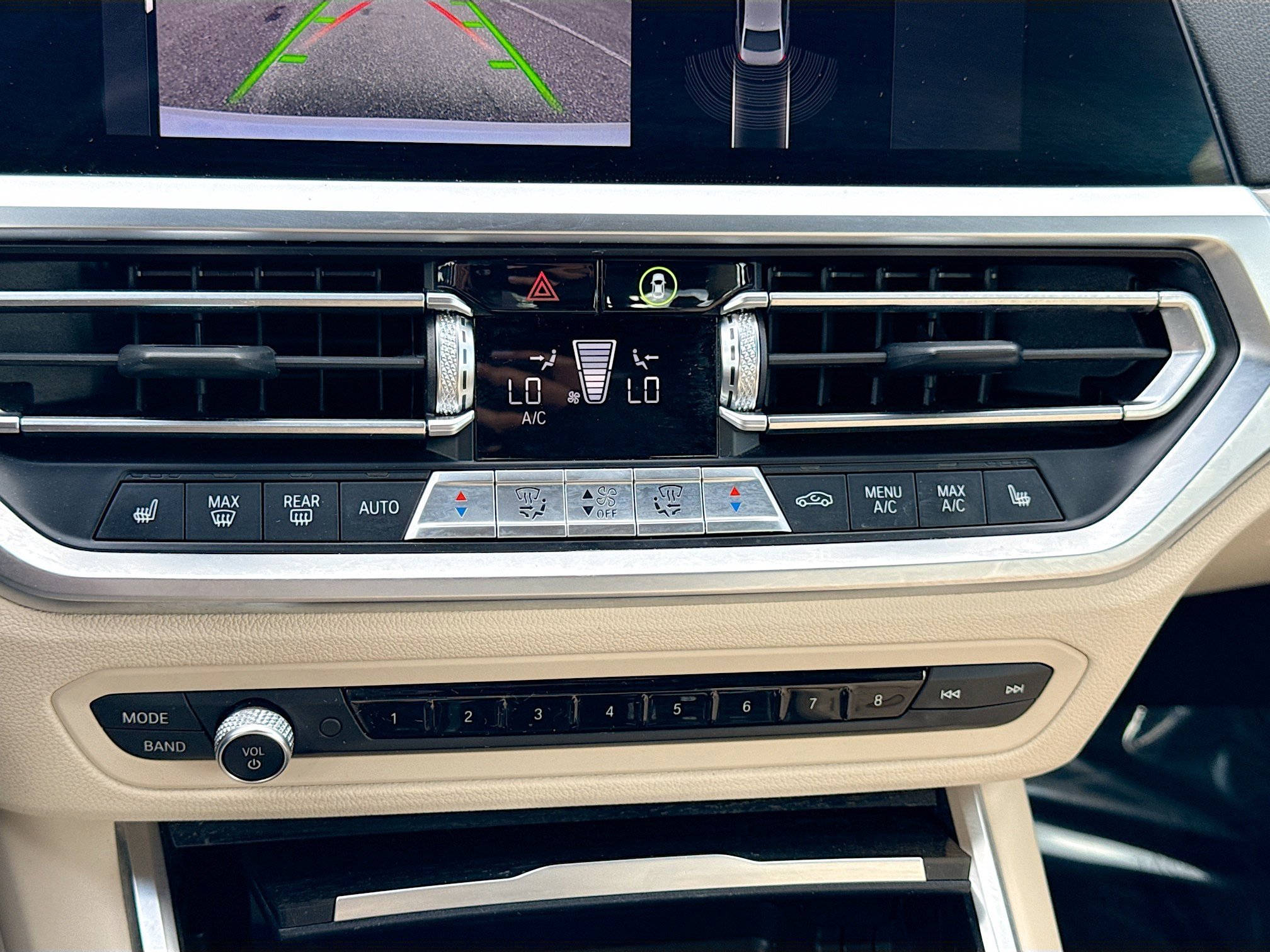 Used 2021 BMW 330i Sedan w/ Premium Package image 34