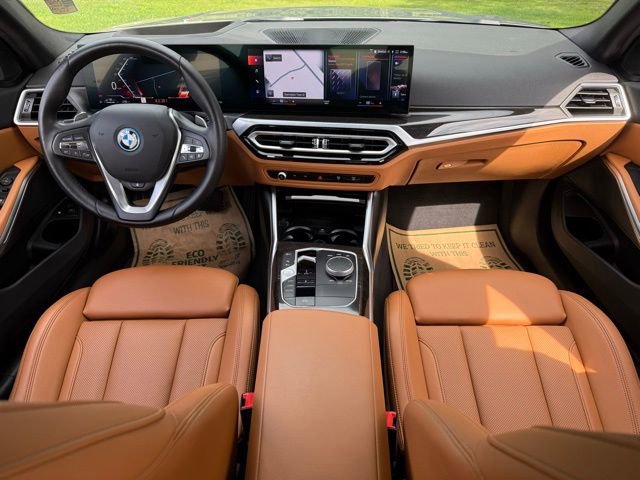 Used 2023 BMW 330e xDrive w/ Premium Package image 17