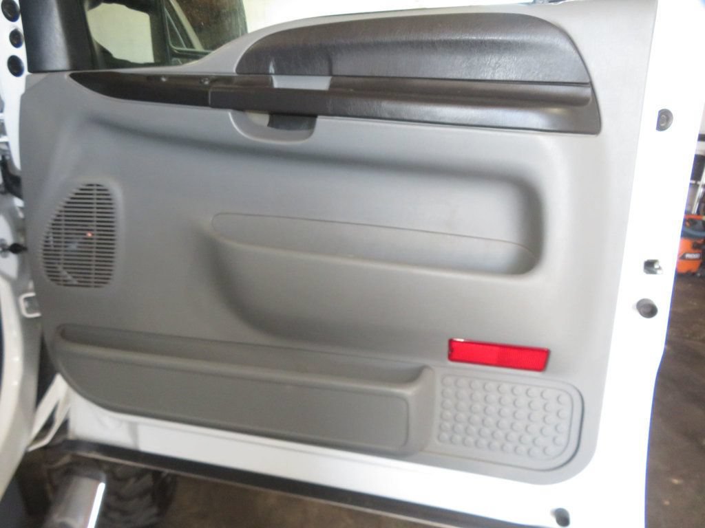 Used 2007 Ford F250 4x4 Crew Cab Super Duty image 33