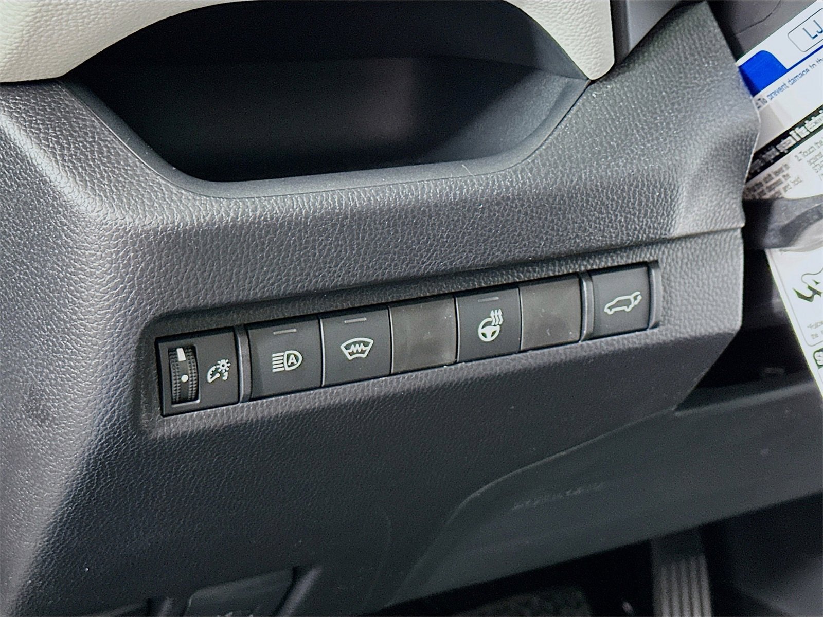 New 2025 Toyota RAV4 XLE image 10