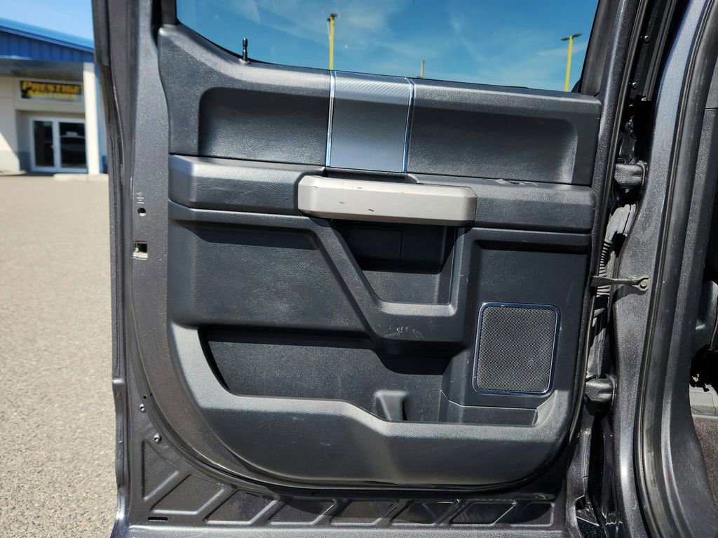 Used 2019 Ford F150 Lariat w/ Equipment Group 502A Luxury AWD/4WD image 17