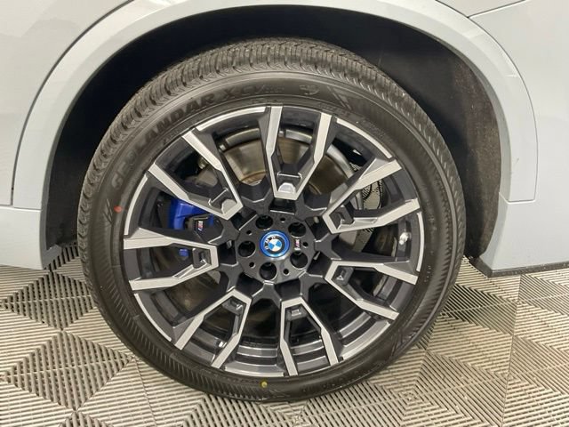 Used 2024 BMW X5 xDrive50e AWD/4WD image 35