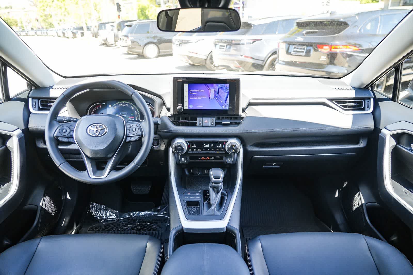 Used 2025 Toyota RAV4 XLE Premium FWD image 11