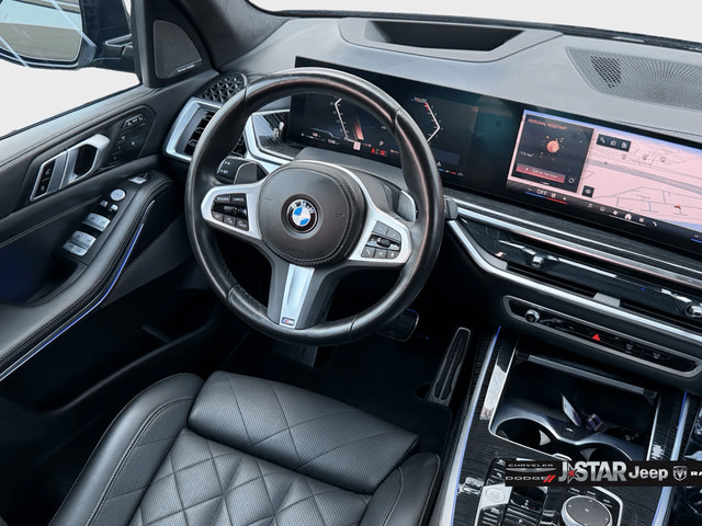 Used 2025 BMW X7 xDrive40i w/ M Sport Package AWD/4WD image 14