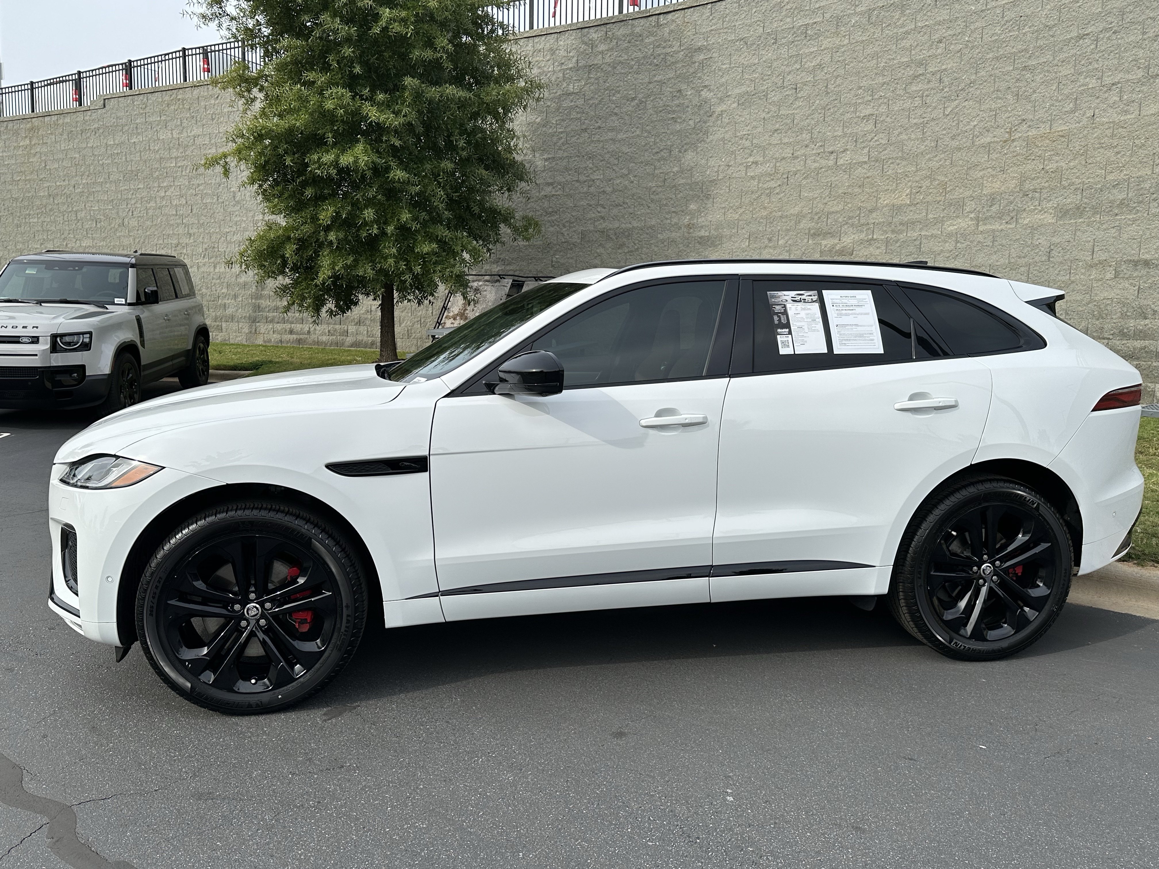 Certified 2026 Jaguar F-PACE R-Dynamic S AWD/4WD image 5