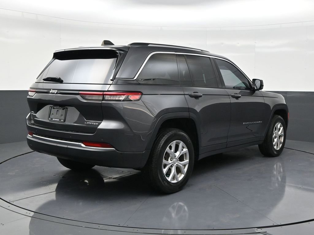 Used 2023 Jeep Grand Cherokee Limited image 5