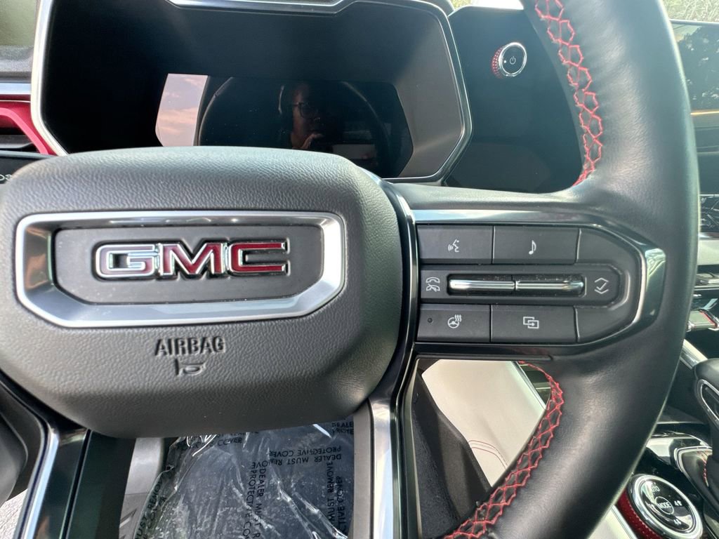 Used 2023 GMC Canyon AT4X image 18