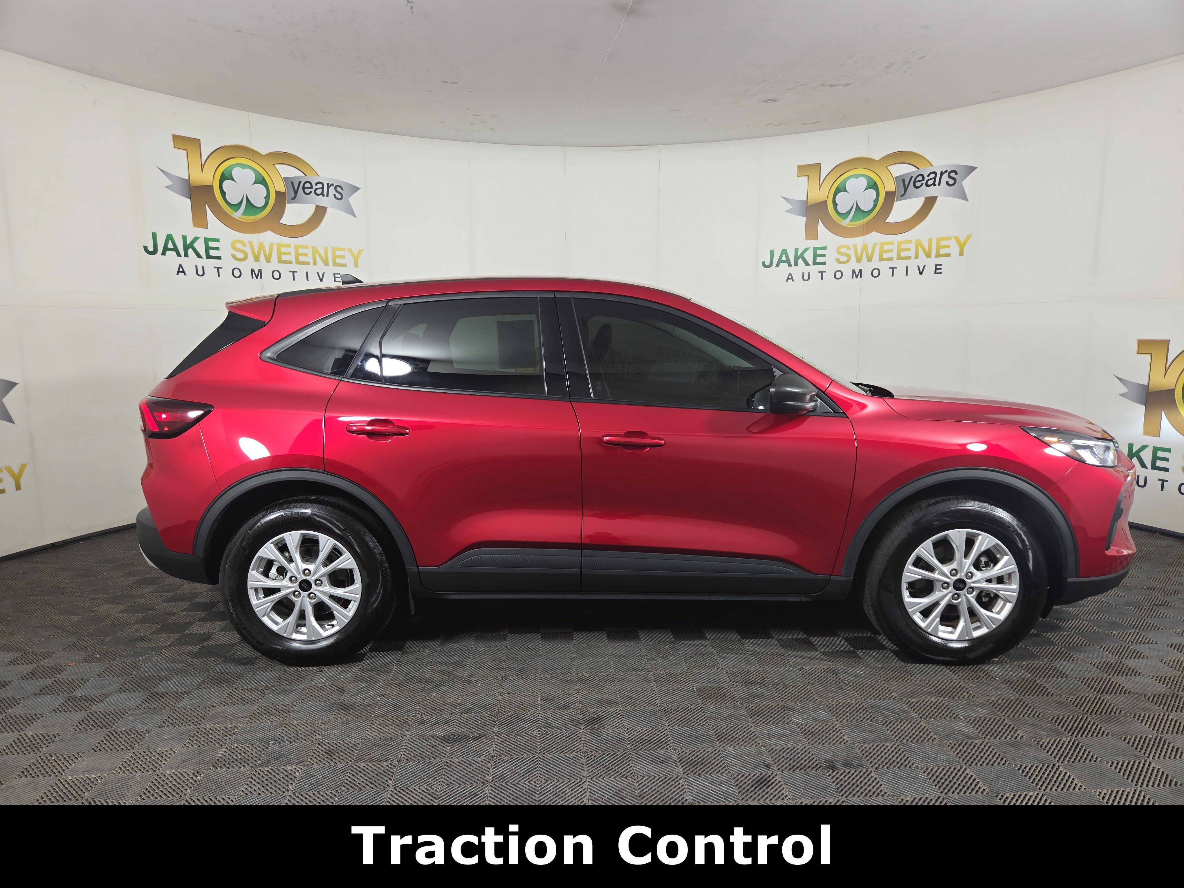 Used 2025 Ford Escape Active AWD/4WD image 10