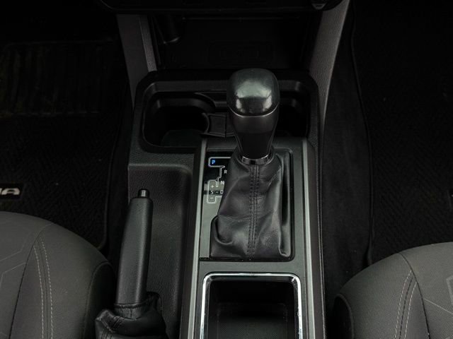Used 2016 Toyota Tacoma SR image 30
