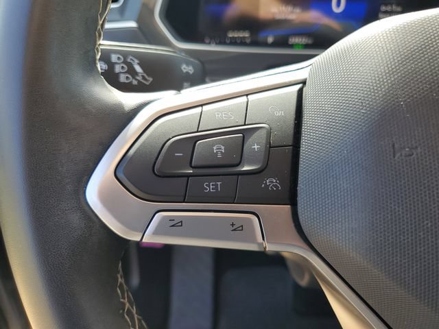 Used 2023 Volkswagen Tiguan SE FWD image 17