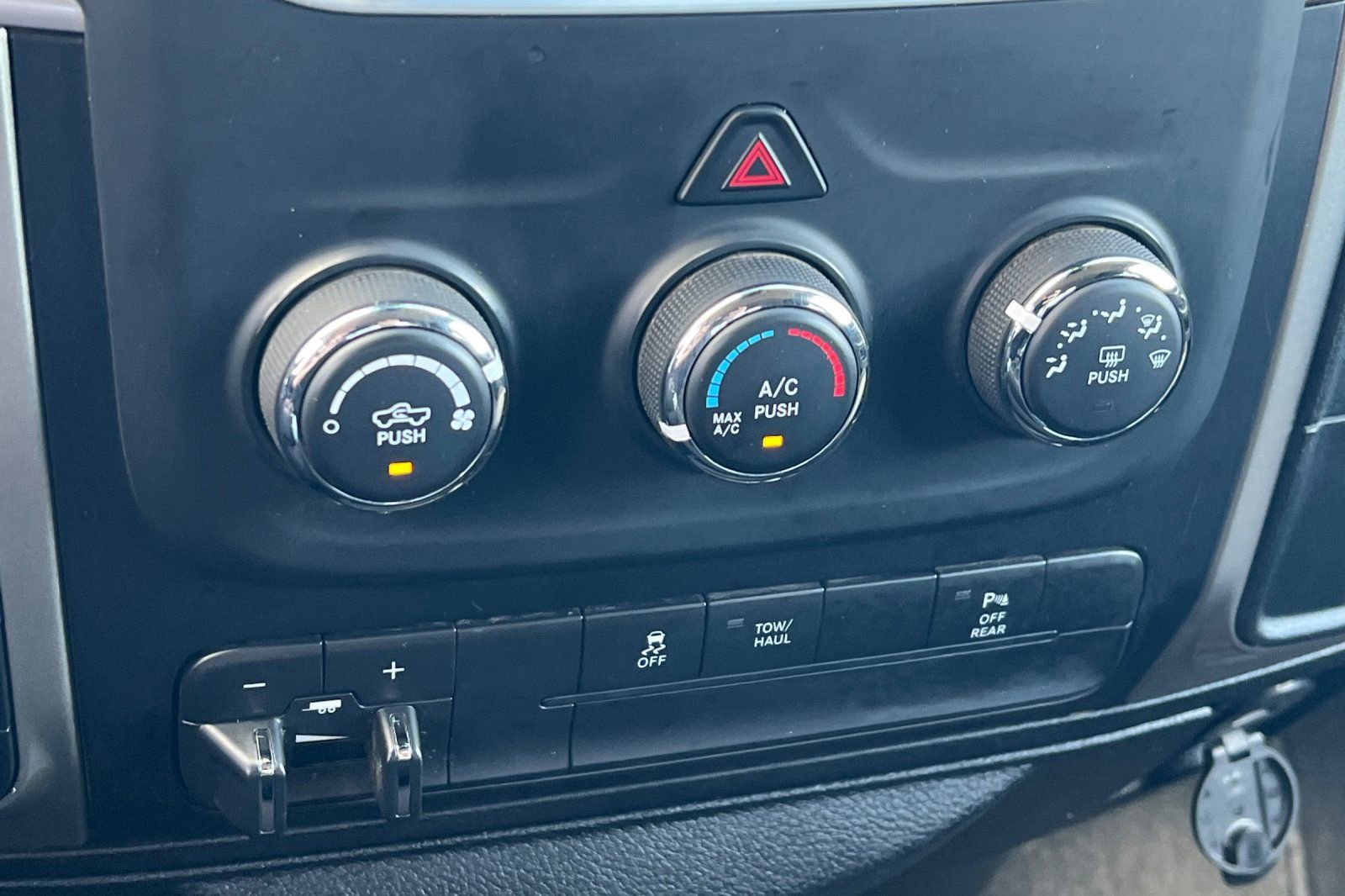 Used 2020 RAM 1500 Classic Warlock image 16