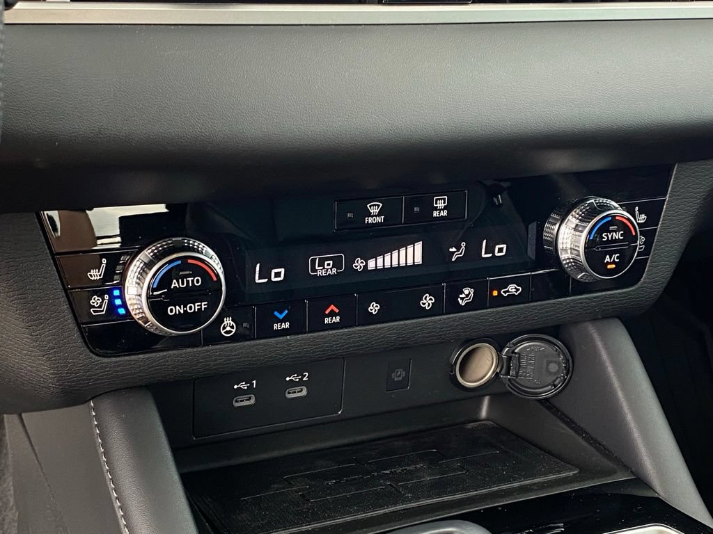 Used 2025 Mitsubishi Outlander SEL FWD image 18