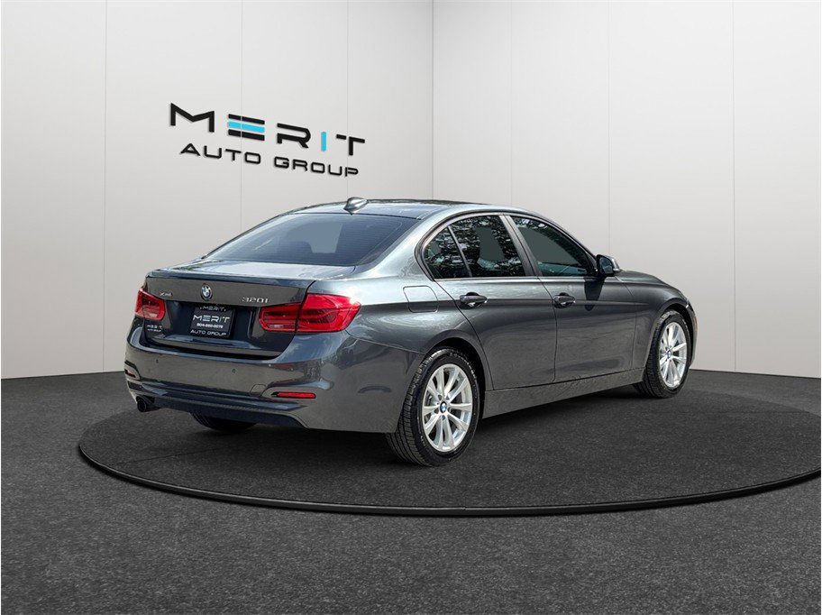 Used 2016 BMW 320i xDrive Sedan AWD/4WD image 9