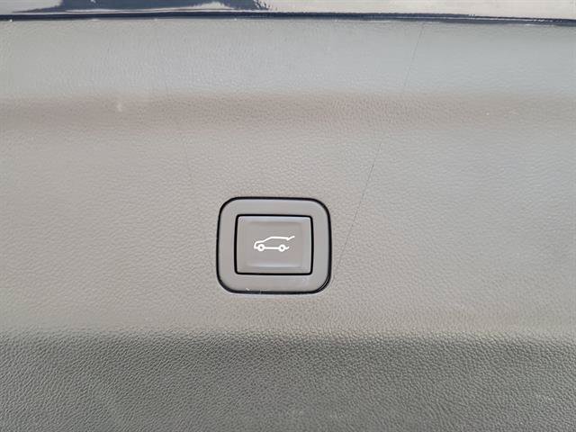 Certified 2023 Cadillac Escalade Sport Platinum AWD/4WD image 45