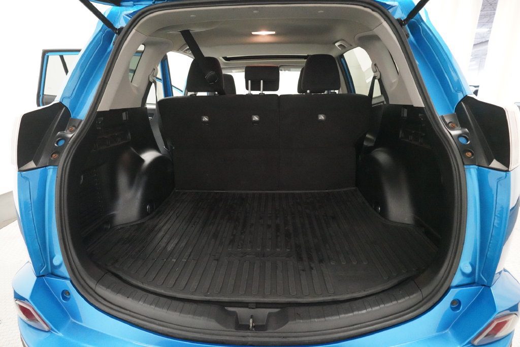 Used 2018 Toyota RAV4 XLE w/ Plus Extra Value Package AWD/4WD image 10