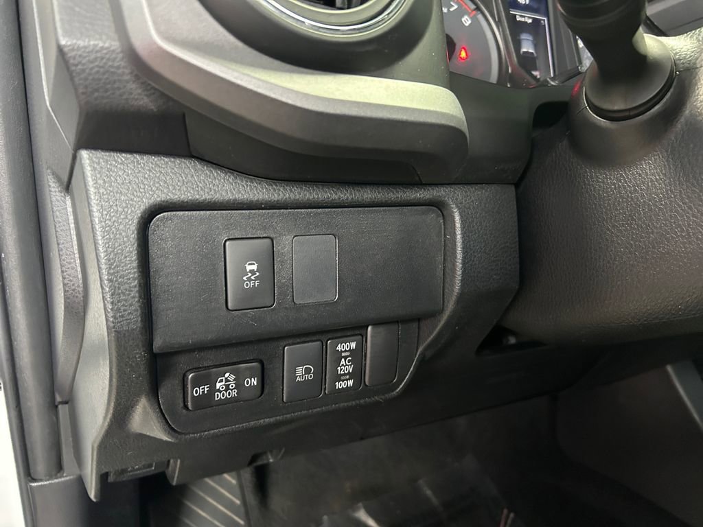 Used 2021 Toyota Tacoma TRD Off-Road w/ Technology Package image 21