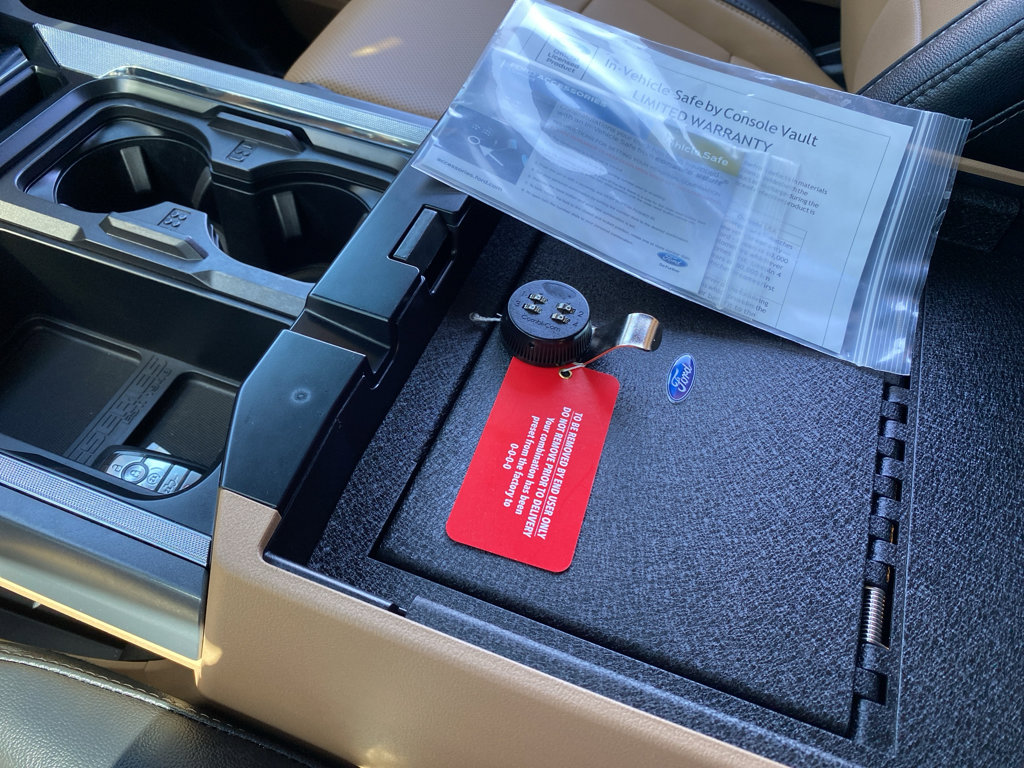 Used 2024 Ford F250 Lariat w/ FX4 Off-Road Package image 13