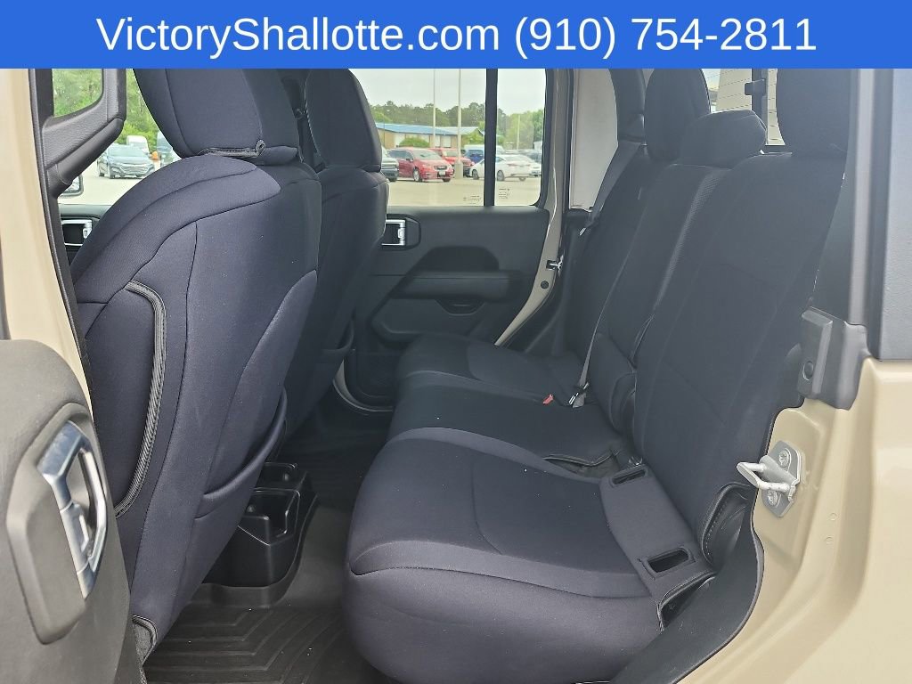 Used 2020 Jeep Gladiator Overland AWD/4WD image 19