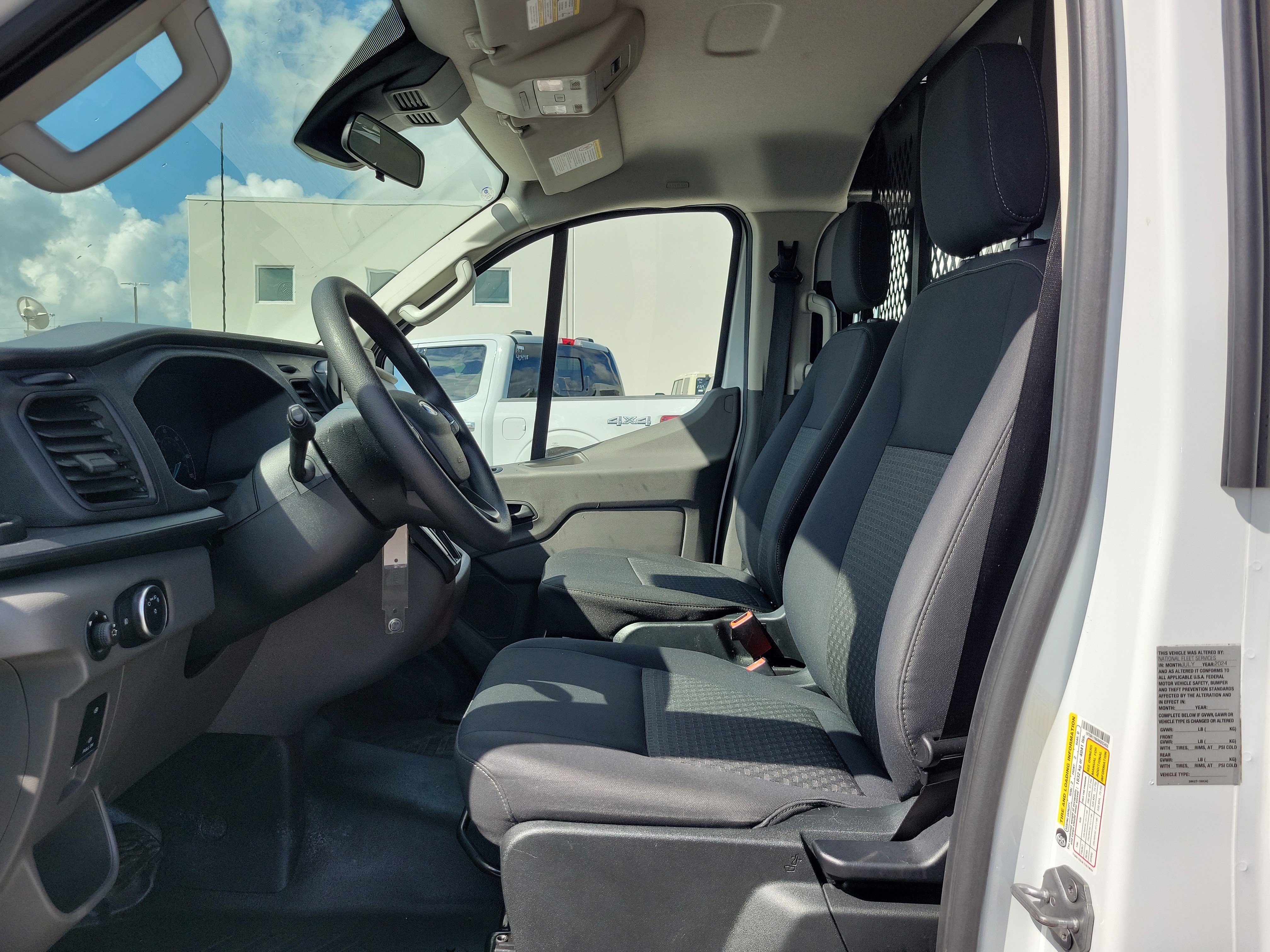 Used 2024 Ford Transit 250 Low Roof w/ Exterior Upgrade Package RWD image 11