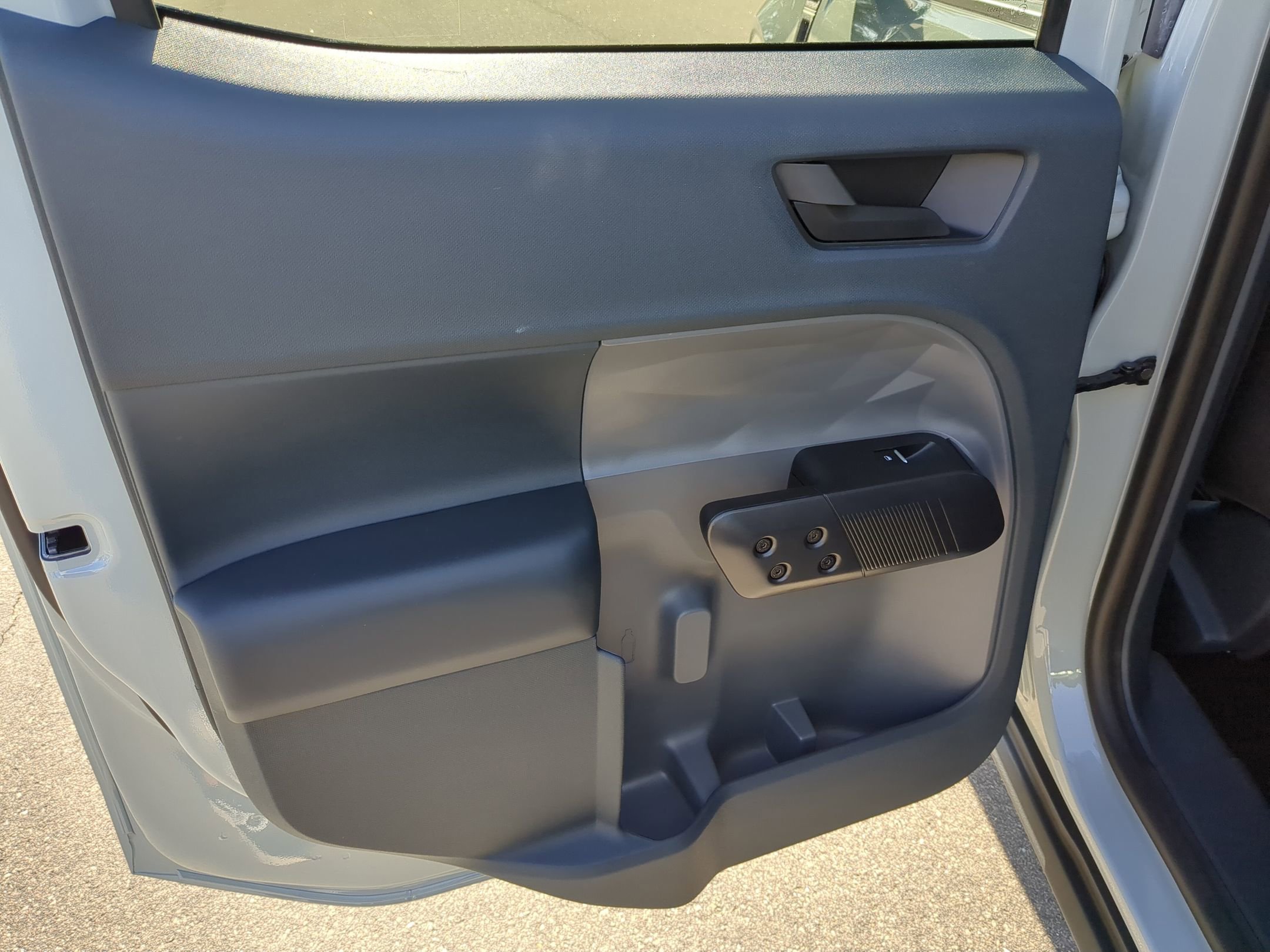 Used 2024 Ford Maverick Lariat w/ Black Appearance Package image 27