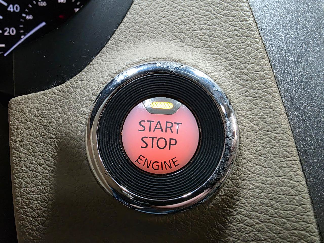Used 2014 Nissan Altima 2.5 SV w/ Convenience Package FWD image 34