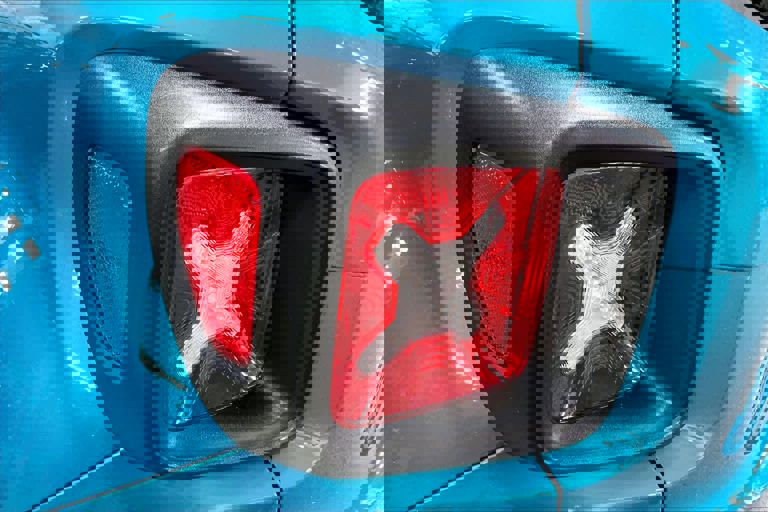 Used 2022 Jeep Renegade Latitude w/ Convenience Group image 28